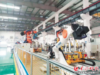 長沙智能裝備產(chǎn)業(yè) 技術(shù)開發(fā)與場(chǎng)景應(yīng)用雙輪驅(qū)動(dòng)